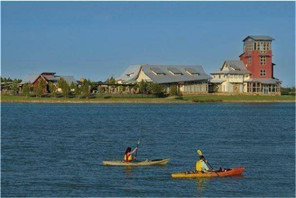 Take in the serene views or enjoy the weekend fishing right in your own neighborhood. Non motorized boats allowed such as kayaks and canoes. Great way to relax on the weekends!