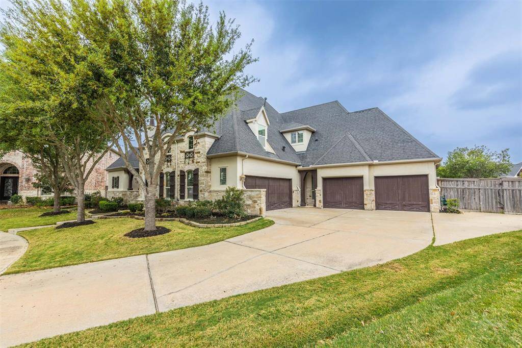 This home provides a 4 car split garage, wide driveway plus a side extension which comes in handy for guest parking and a place for little ones to ride bikes or play basketball! Upgrades include a driveway parking spot and garage epoxy floors.