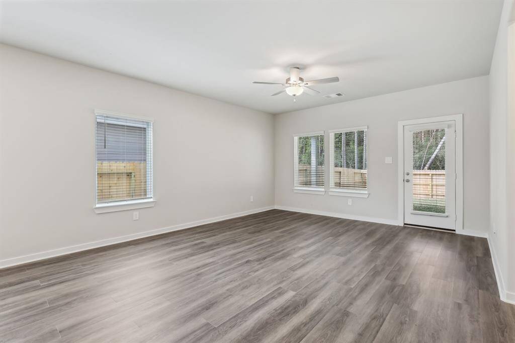 Photo is not of the actual home but is an inspirational photo of builder’s model home and may depict options, furnishings, and/or decorator features that are not included.