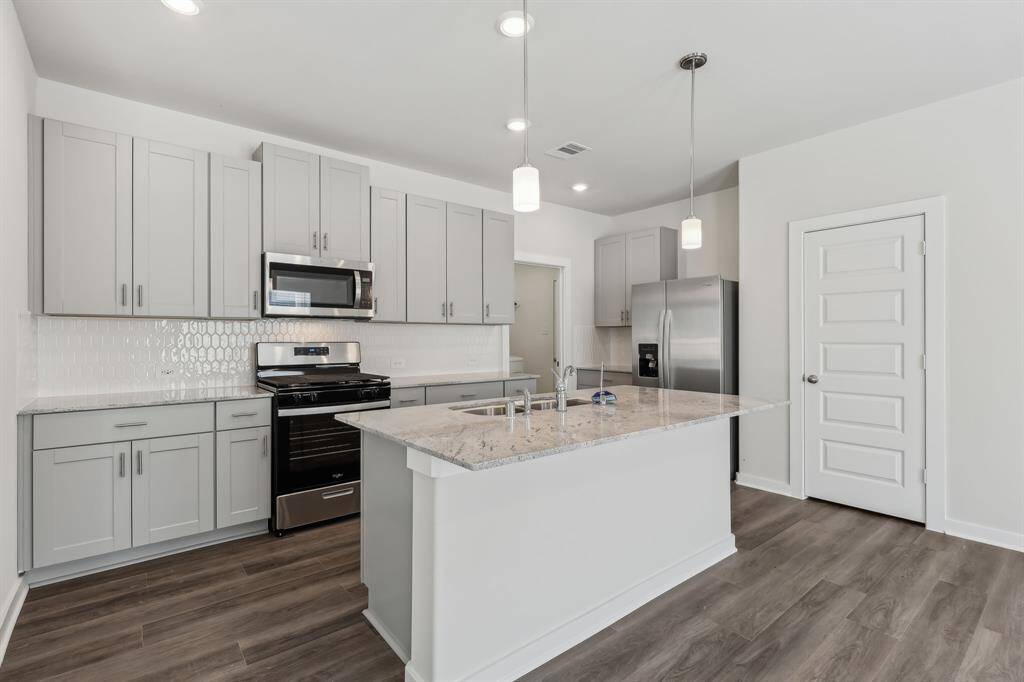 Photo is not of the actual home but is an inspirational photo of builder’s model home and may depict options, furnishings, and/or decorator features that are not included.