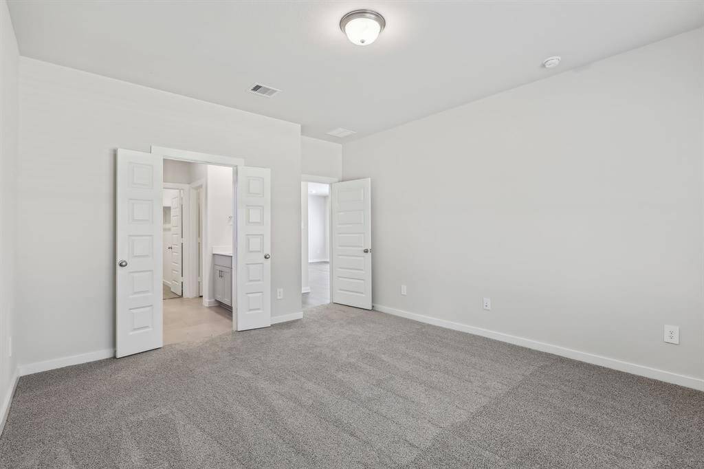 Photo is not of the actual home but is an inspirational photo of builder’s model home and may depict options, furnishings, and/or decorator features that are not included.