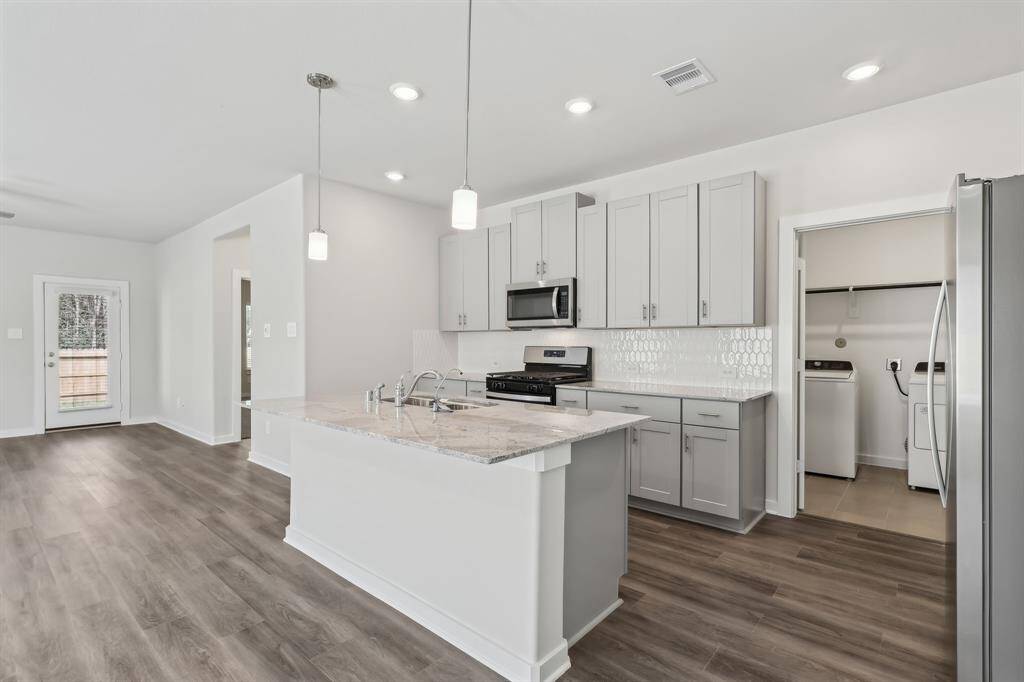 Photo is not of the actual home but is an inspirational photo of builder’s model home and may depict options, furnishings, and/or decorator features that are not included.