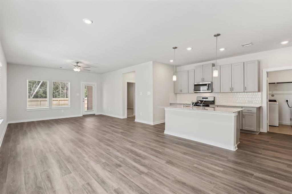 Photo is not of the actual home but is an inspirational photo of builder’s model home and may depict options, furnishings, and/or decorator features that are not included.