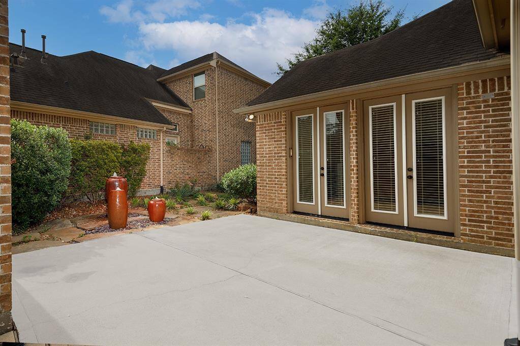 Courtyard with soothing water feature