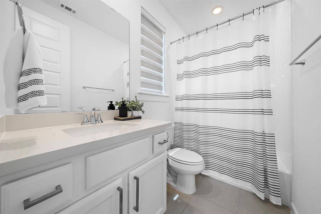 3rd Bath - Ensuite