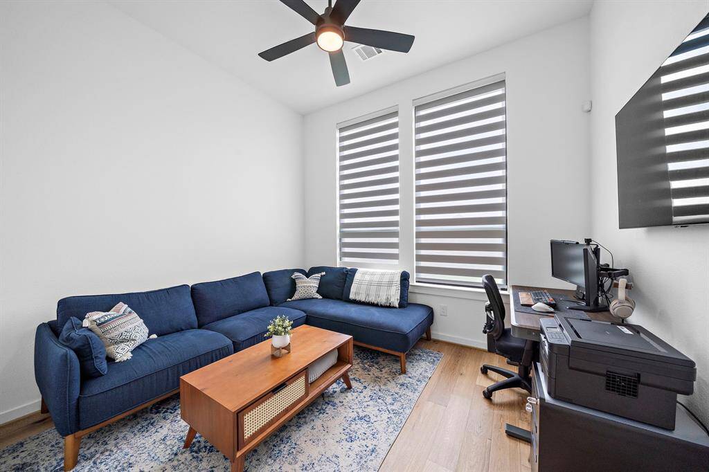 Home Office / Den
