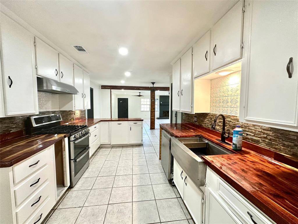 Beautiful kitchen!