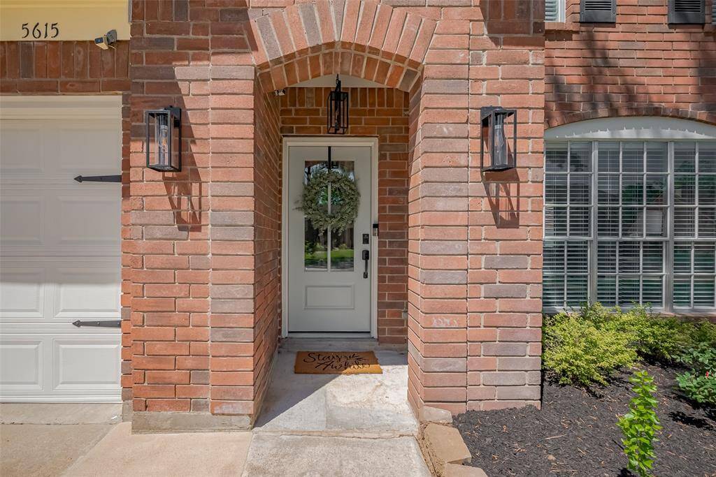 Bright, welcoming front entrance!