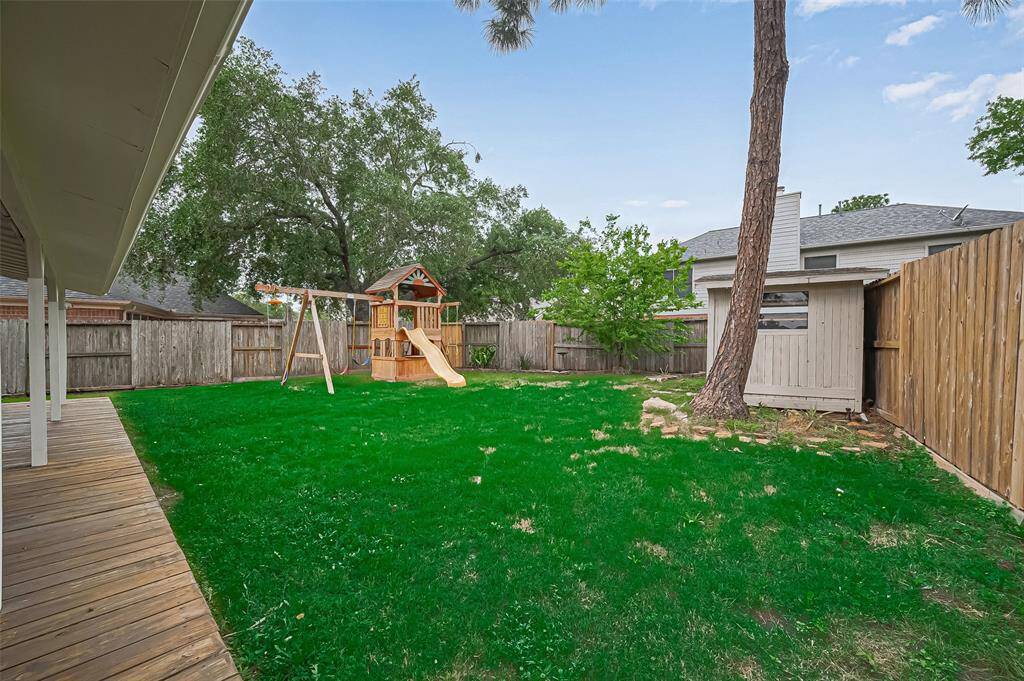 Storage shed will convey with property.
