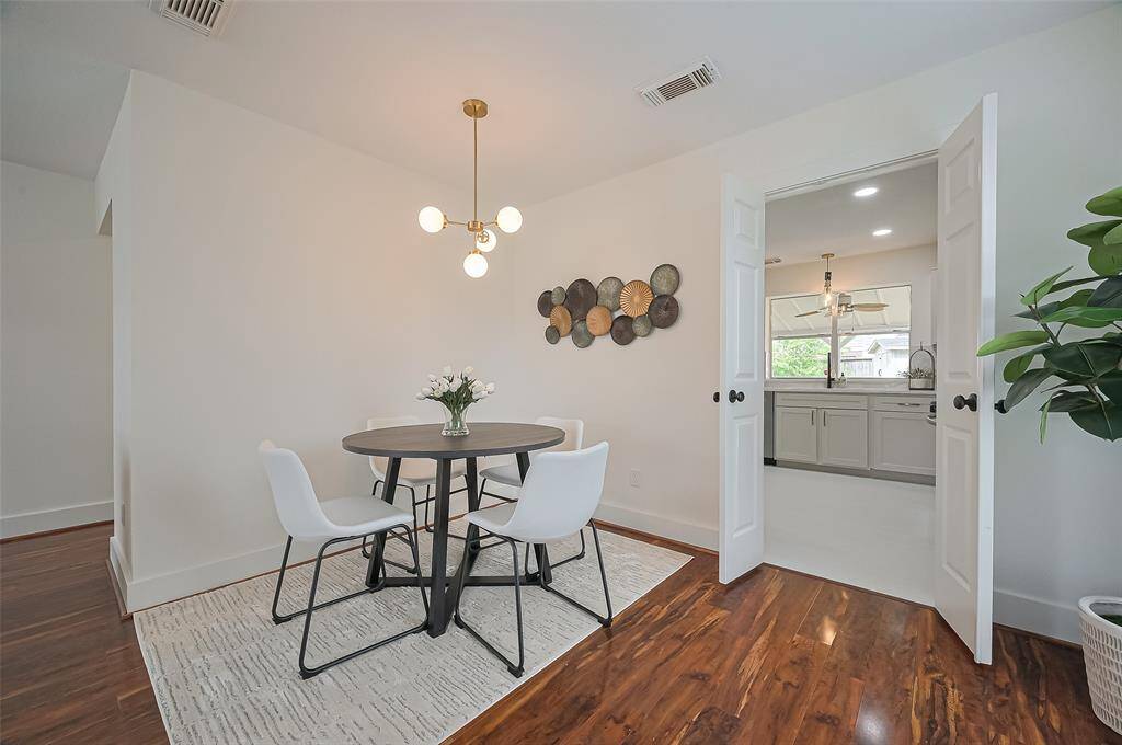 Dining area outside of kitchen - perfect for entertaining!
