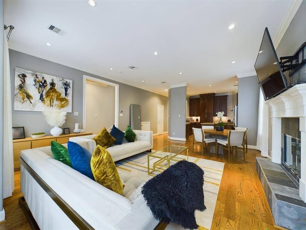 Living/Dining Combo