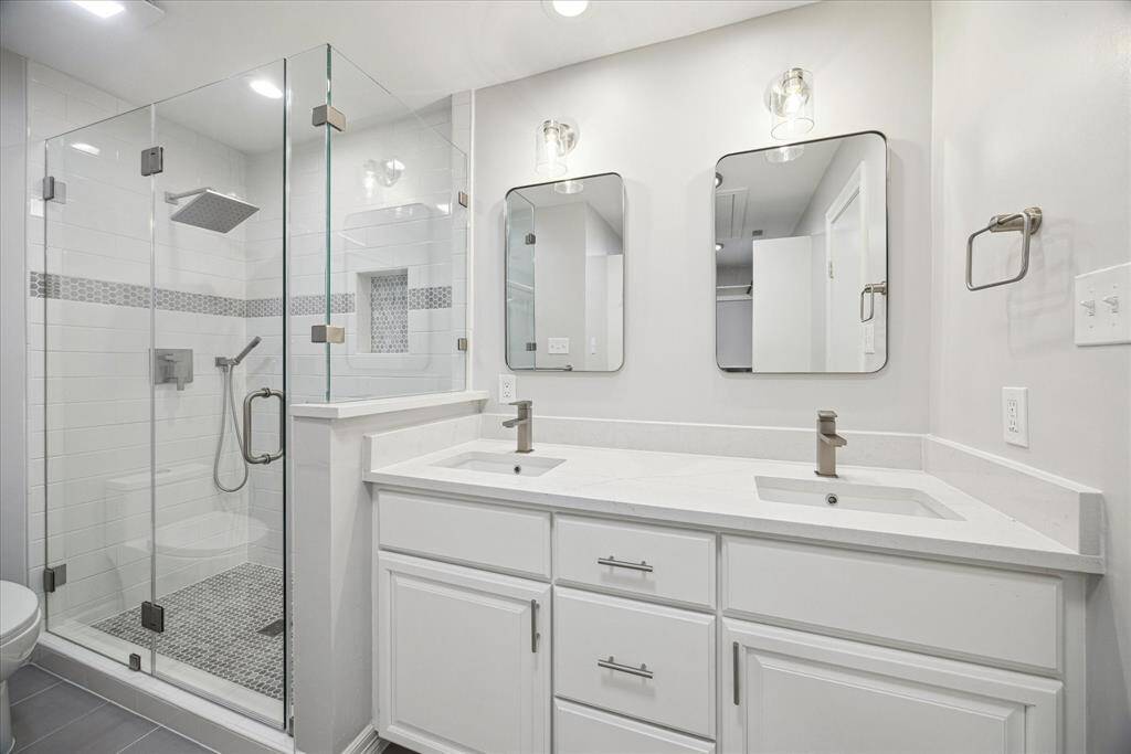 Primary bath with double sinks and all recent finishes
