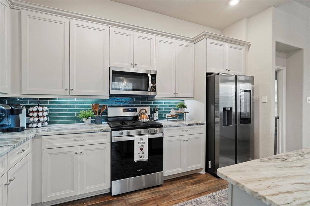 Gas stove top