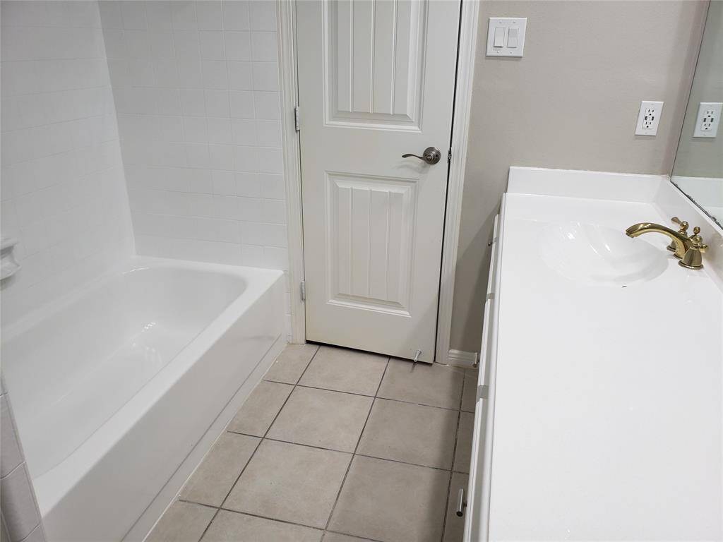 2ND FULL BATH