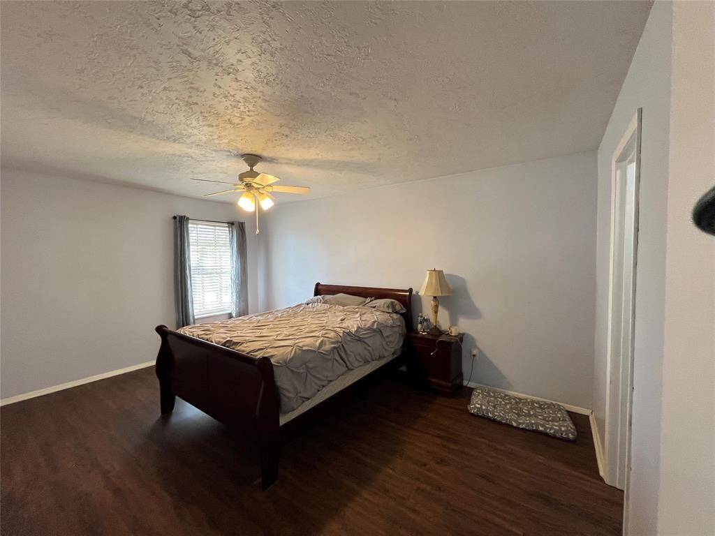 Another very spacious bedroom.