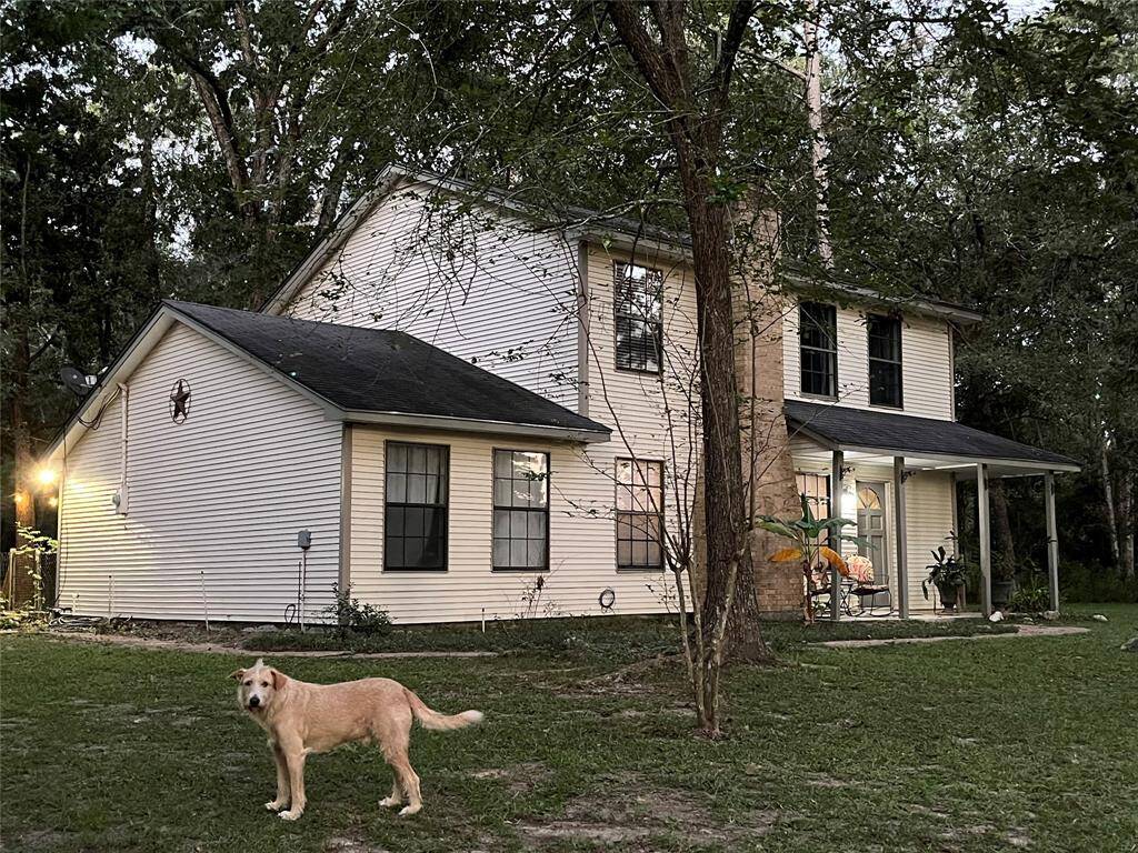 closer look of the front of the house.