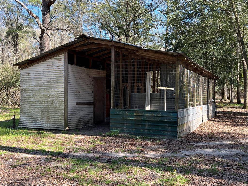 Another view showing the stalls.