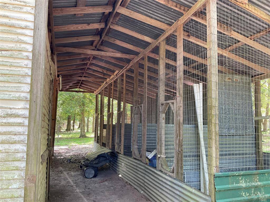 View of the middle of the barn.