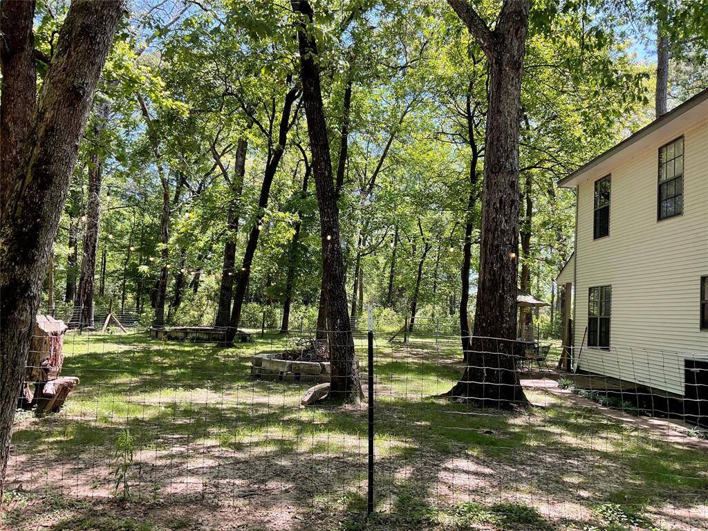 Fenced back yard area, great for your dogs.