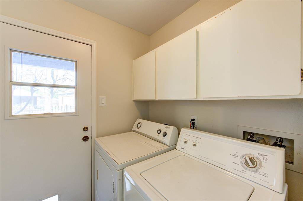 Indoor laundry room (washer and dryer included!)