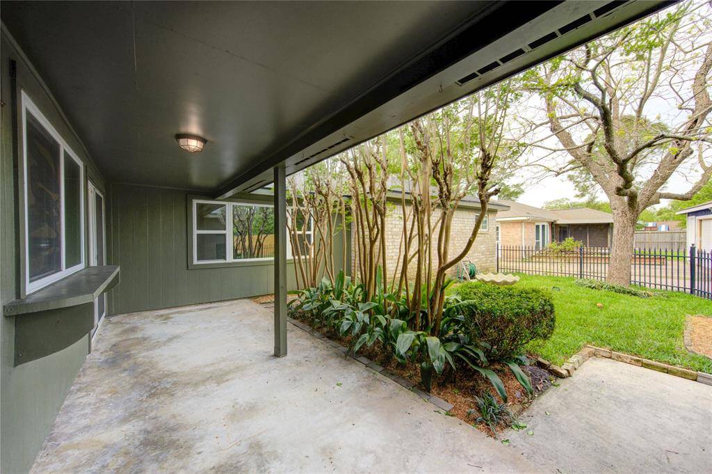 Covered patio - perfect for relaxing and entertaining.