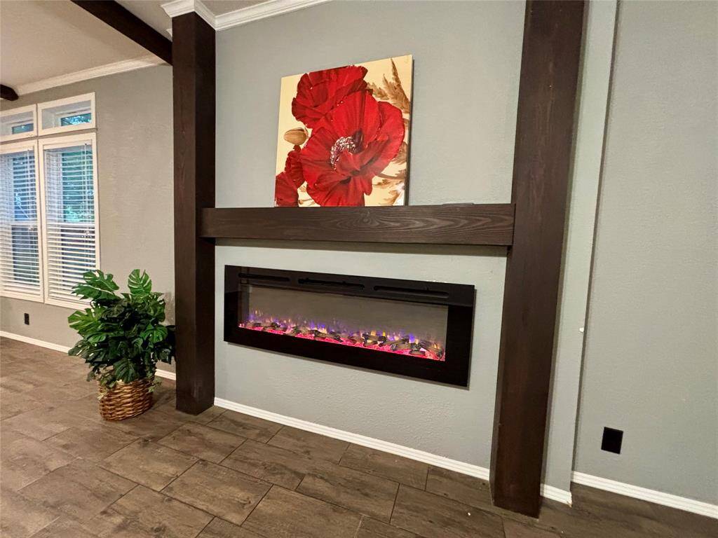 Beautiful electric built-in fireplace