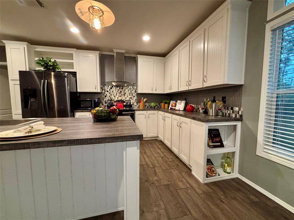 Large Island Kitchen