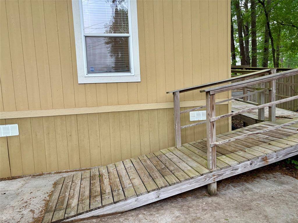 Ramp and decks front and back