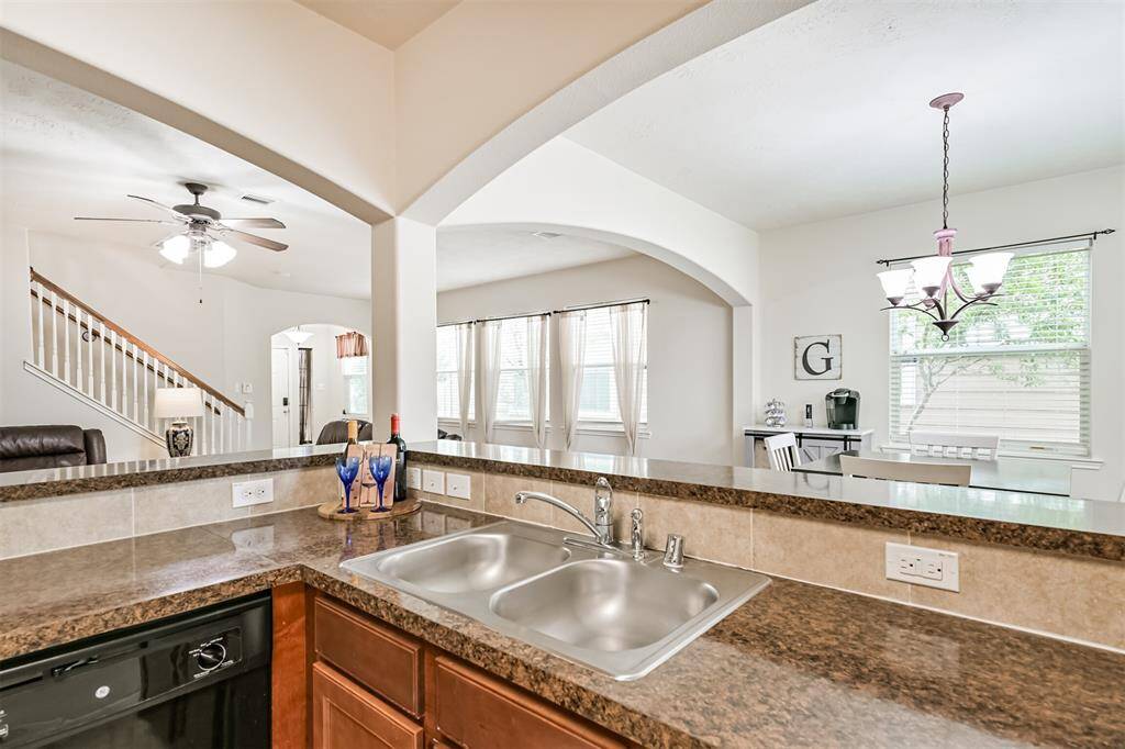 Spacious kitchen