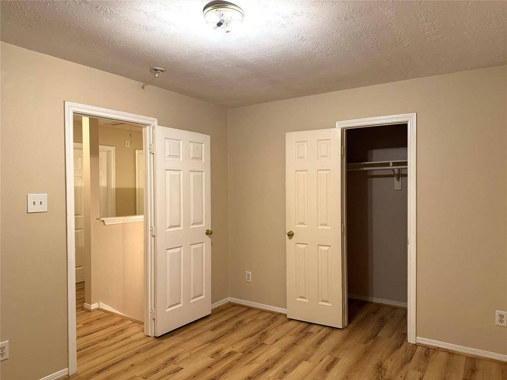 4th Bedroom - Upstairs