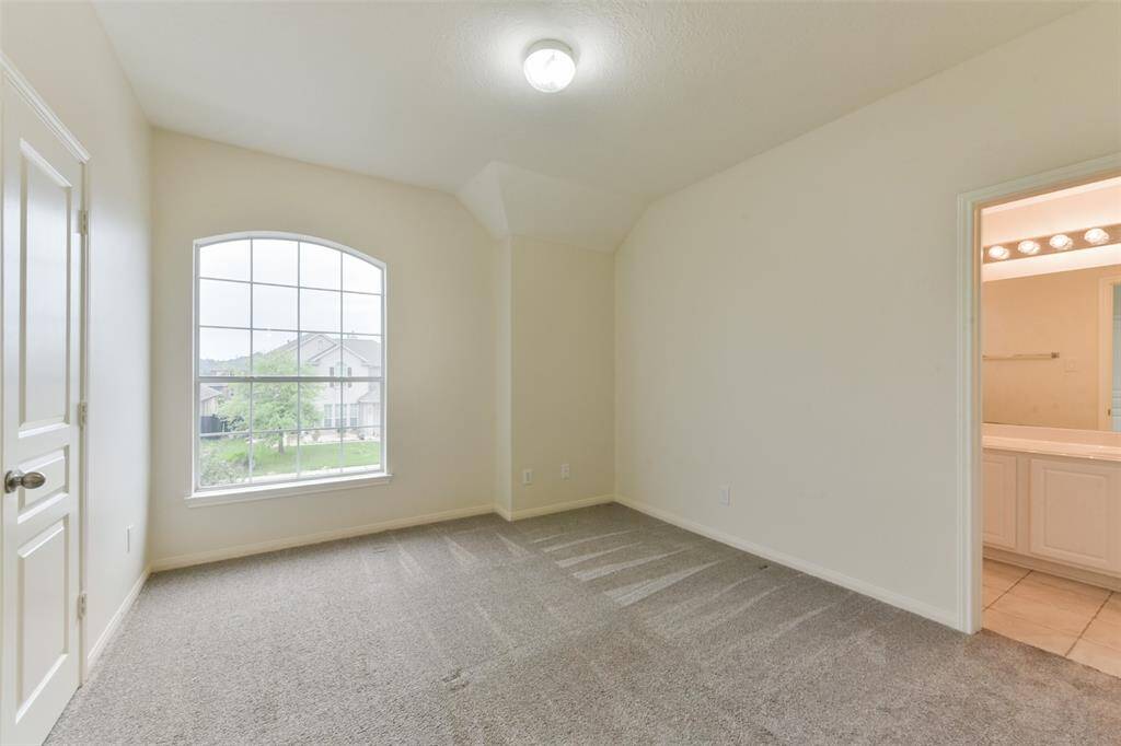 Secondary bedroom