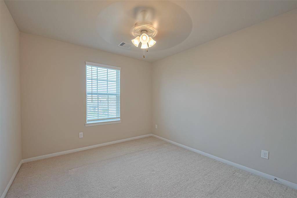 Secondary bedroom