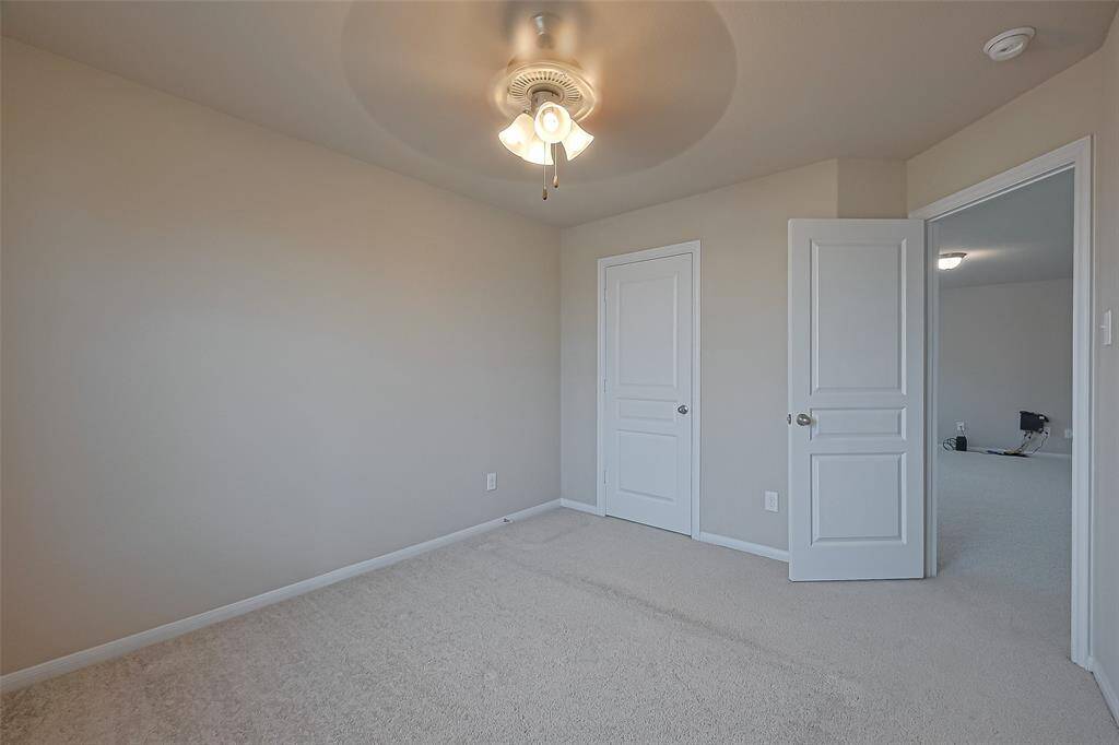 Secondary bedroom