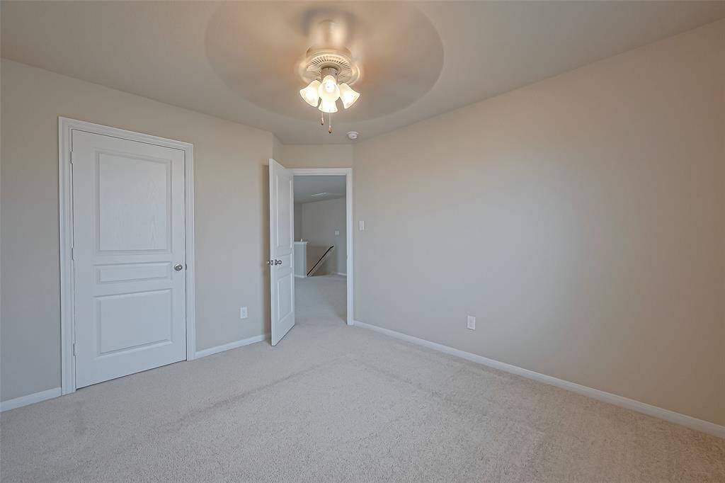 Secondary bedroom