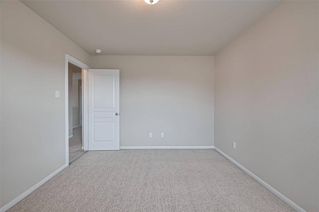 Secondary bedroom