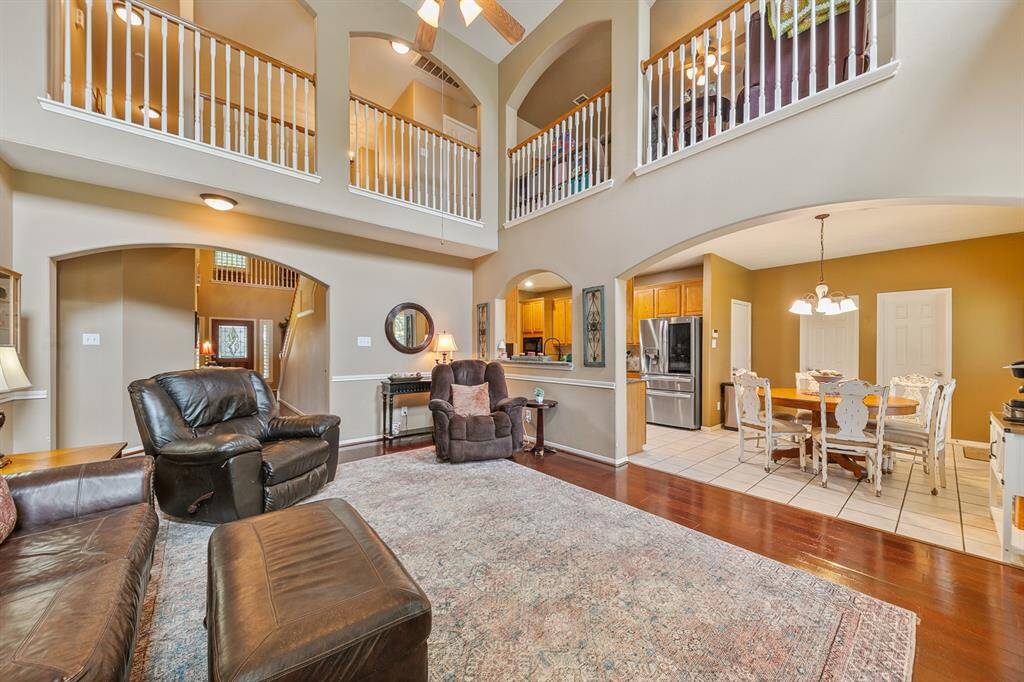 A mix of old world character and easy going elegance, this home with its lake front location is the ideal place for celebrations of family and friends.