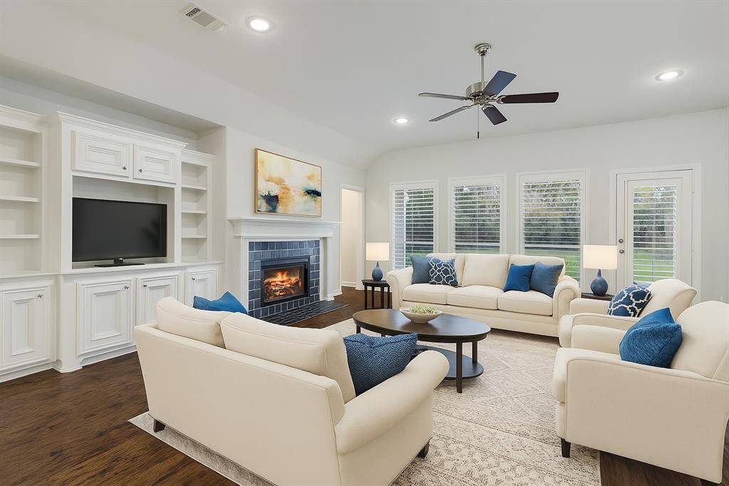 This room is virtually staged.