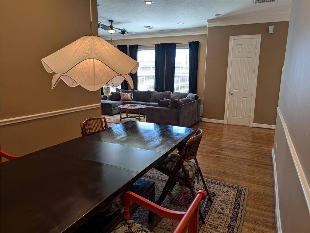 Formal dining room