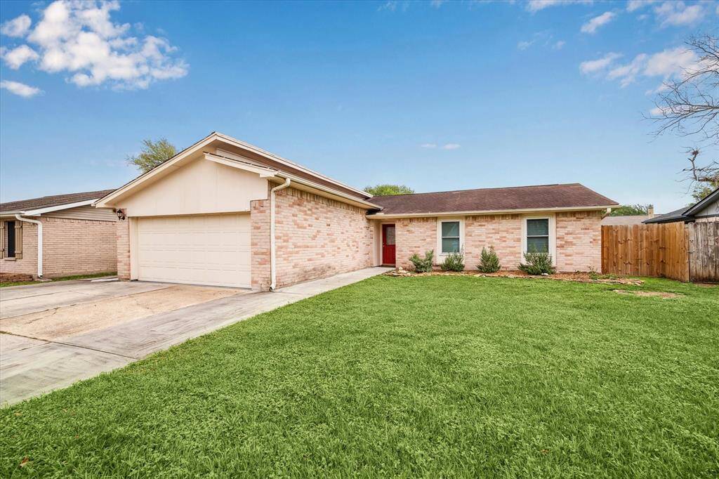 Great curb appeal with plenty of yard!