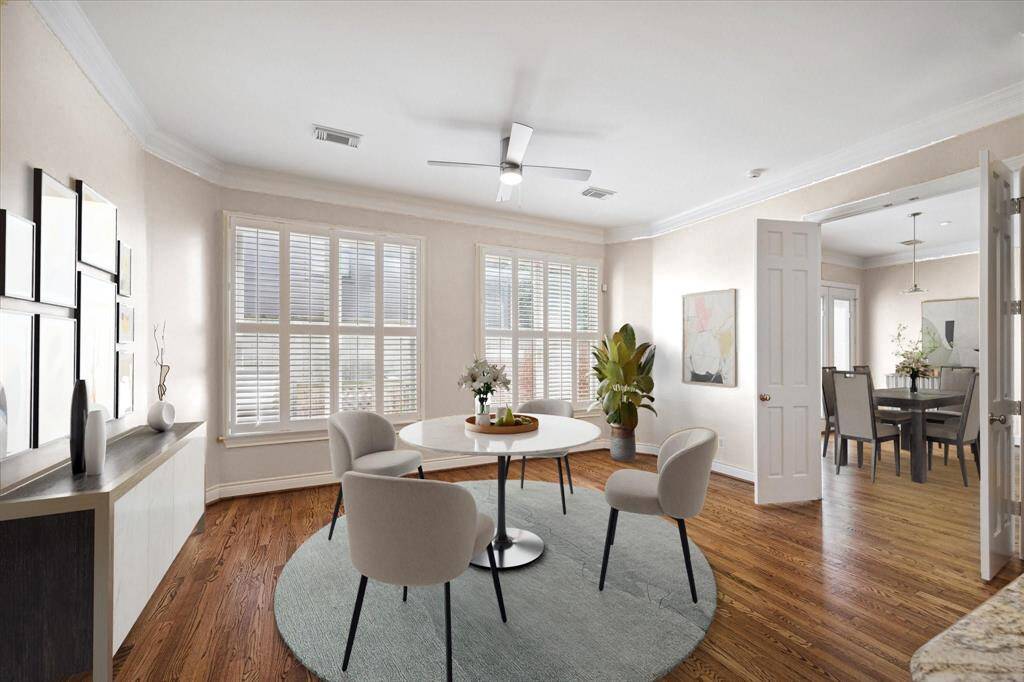 Breakfast area with the dining/living combo to the right.