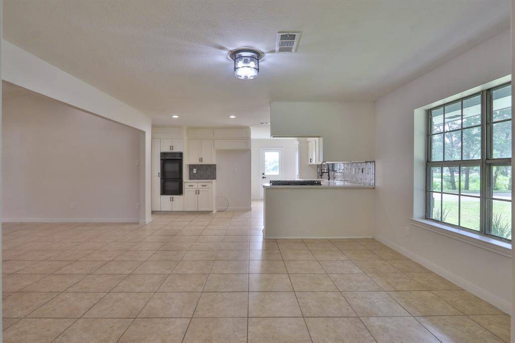 DINING ROOM AND KITCHEN VIEW