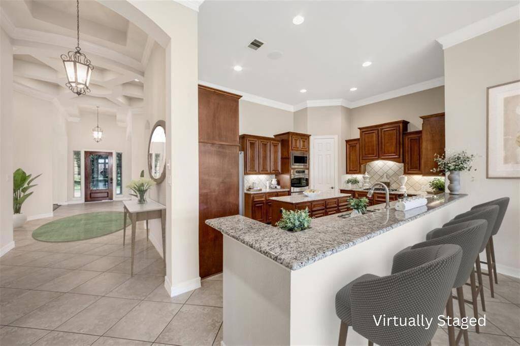 Pull up a seat at the breakfast bar for a quick snack or a bowl of cereal before school!