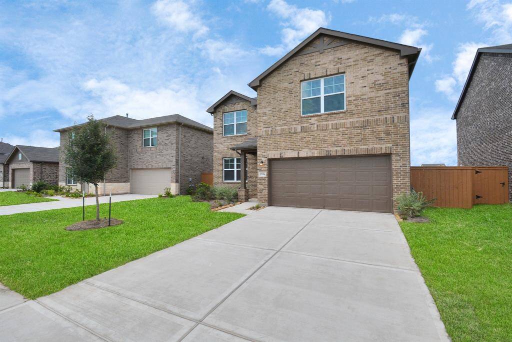*Spacious Back Yards! All homes offer massive fully fenced back yards!