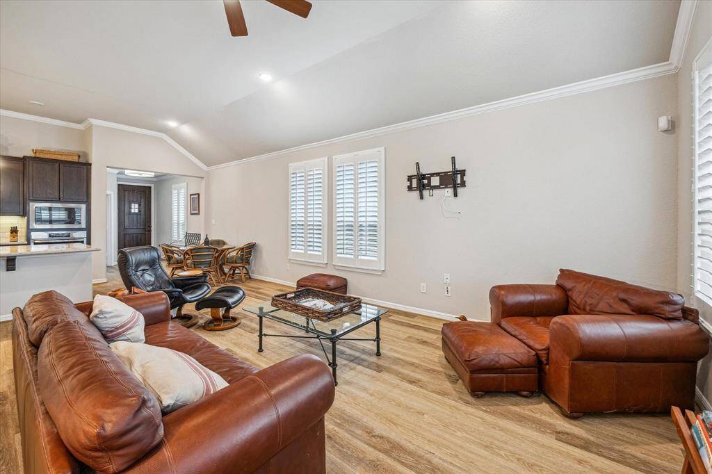 The Living Area is wide open and a wonderful space to entertain because of the large size.  Furniture placement is easy and can accomodate even the largest furniture while still feeling spacious.