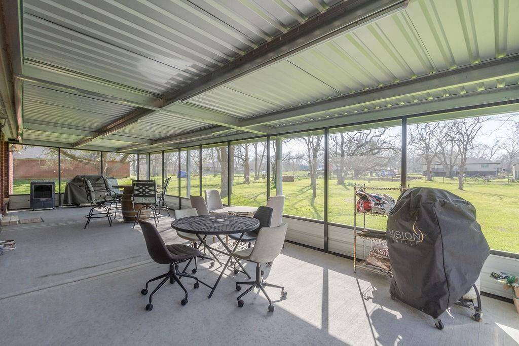Covered/Enclosed Back Porch