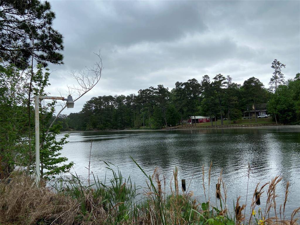 Beautiful private lake just steps from your back door