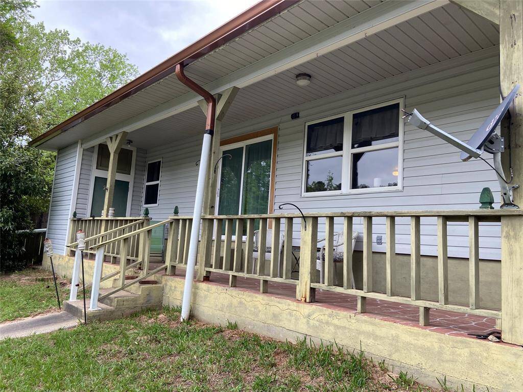 covered back porch