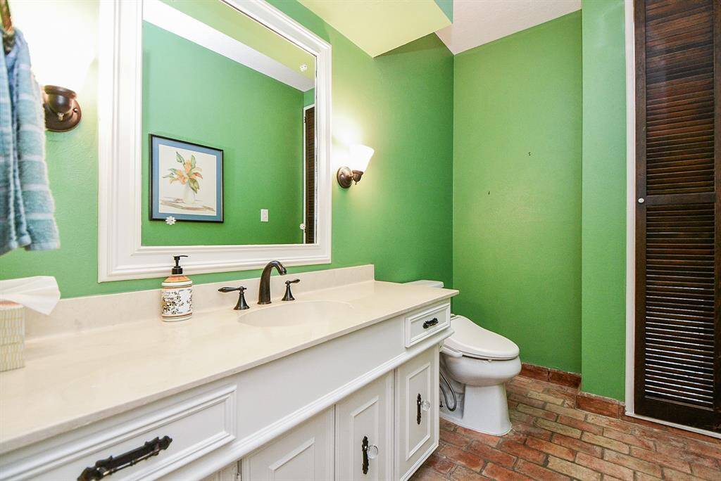 Powder bath #2 has an extended vanity