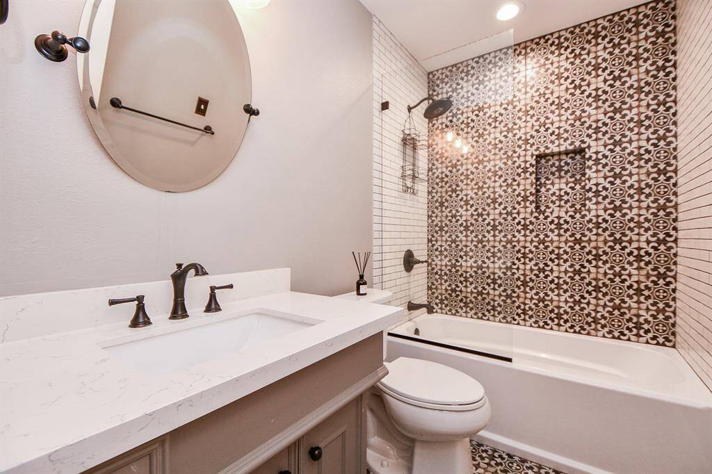 Updated bath #2 on second floor