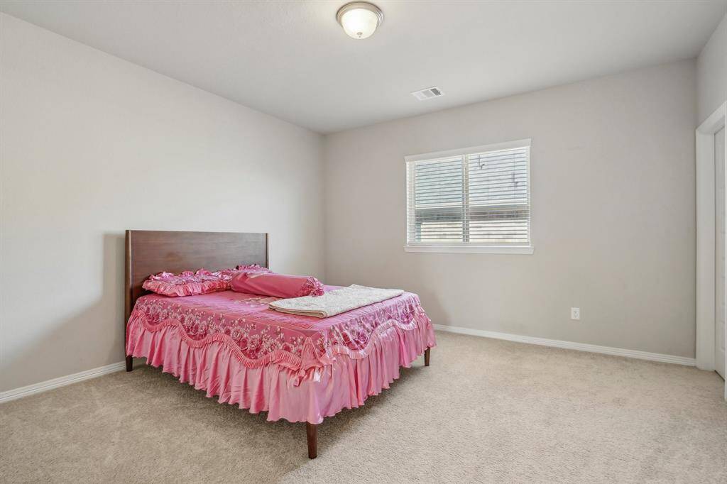 Upstairs bedroom